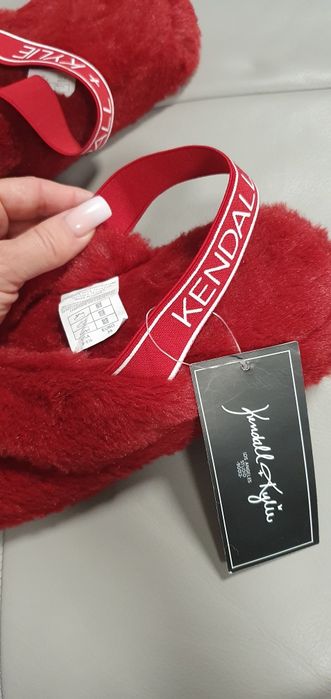 Kapcie Kendall +Kylie nowe 39