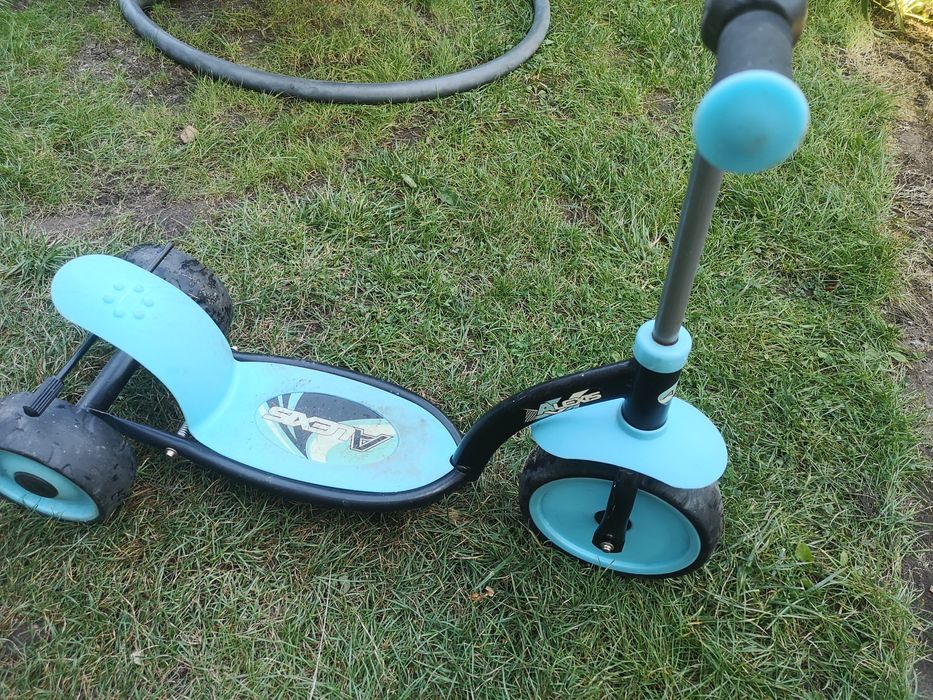 Hulajnoga trójkołowa