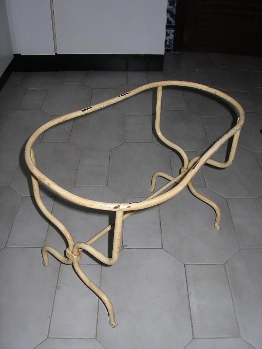 Lavatório com Bacia e Bidés Antigos em Ferro - Anos 20/30