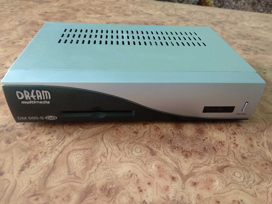 Супутниковий тюнер DreamBox