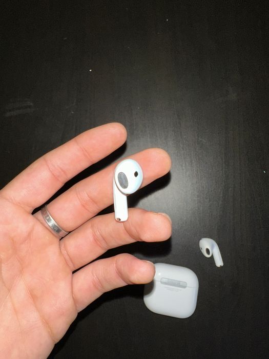 Apple Airpods 4 anc 2024