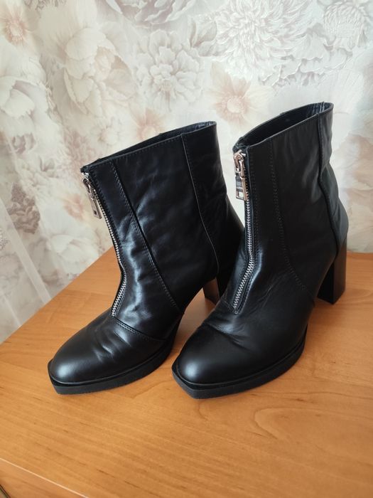 Шкіряні ботінки, розмір 40