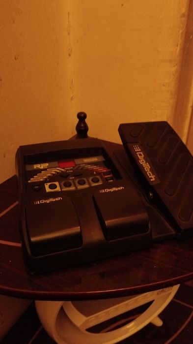 Pedal de efeitos digitech