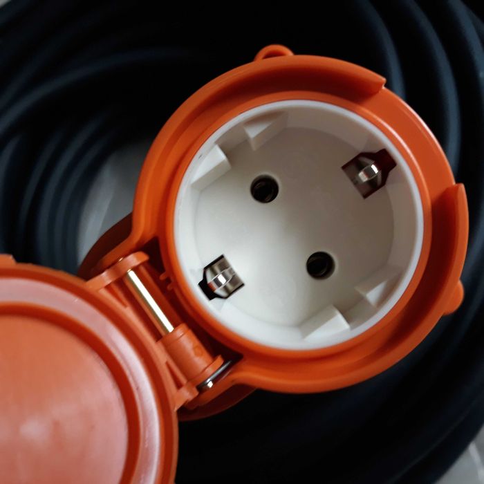 Przedłużacz 3x2,5 20m.