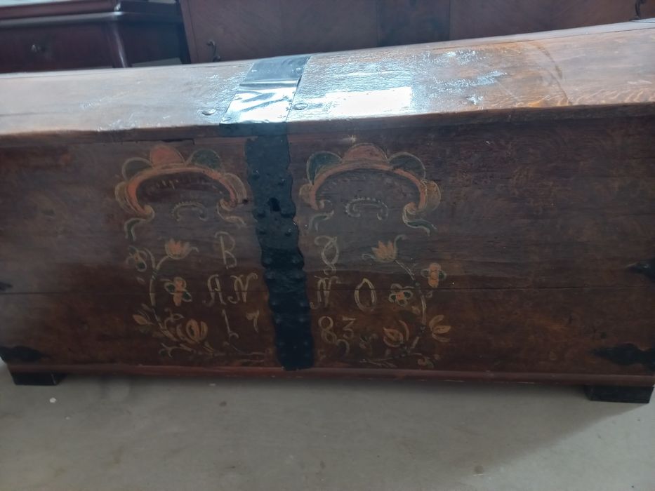 Skrzynia  kufer dębowy