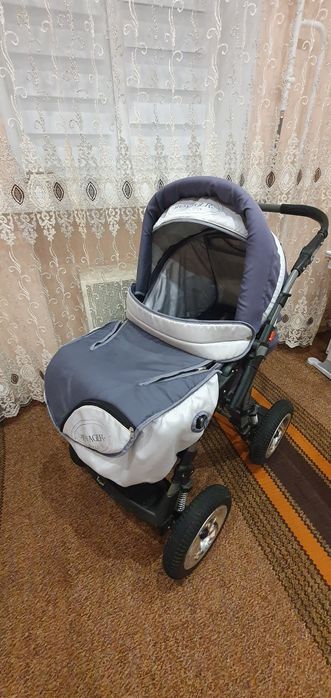 Продаю коляску   1