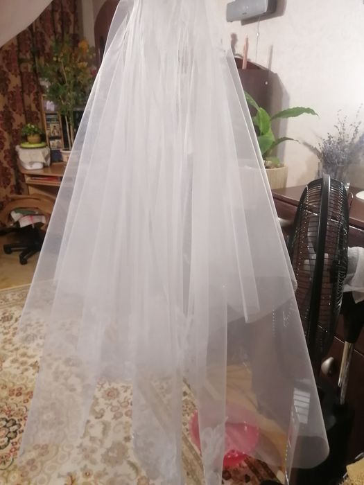 Фата невесты, свадебная фата, белая ажурная 78 см