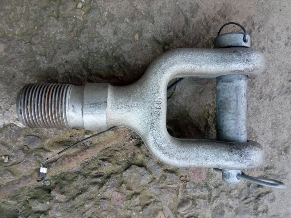 Продам крюк буксировочний  MAN