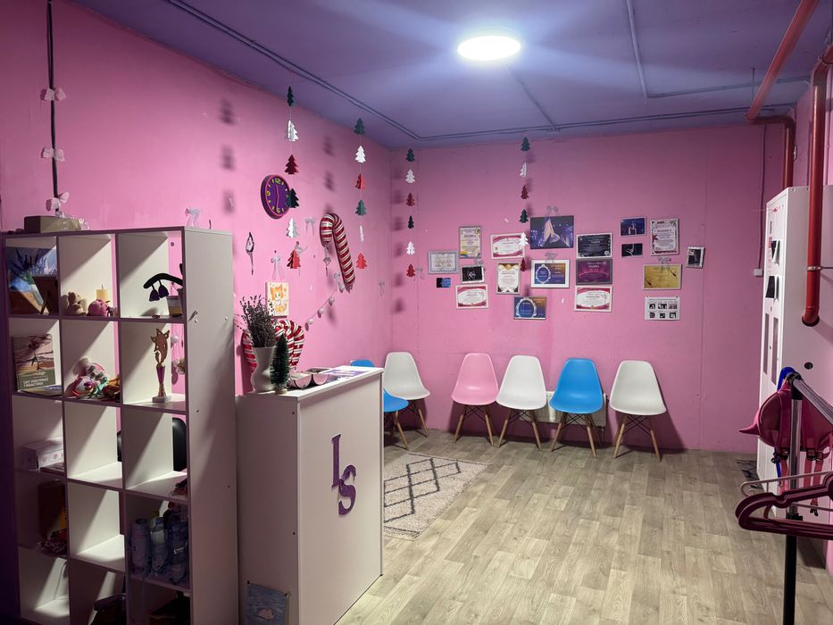 Приміщення 95.5 м.кв. в Крона парк 2