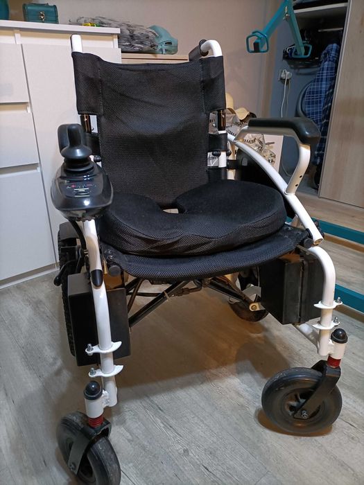 Wózek elektryczny inwalidzki