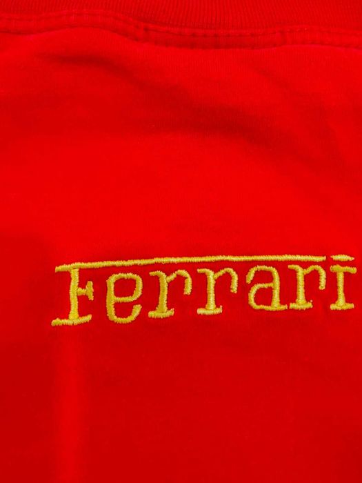 T-shirt oficial da Ferrari formula 1  tam. M em excelente estado