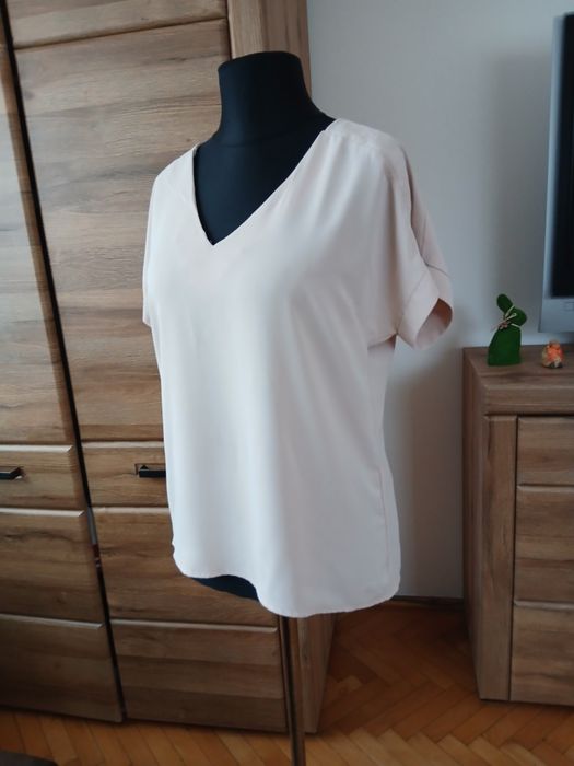 Bluzka  XL Unika  w kolorze  jasno beżowym