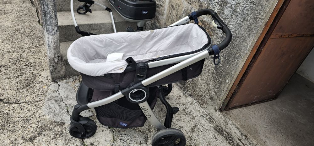 Trio chicco urban + base isofix
