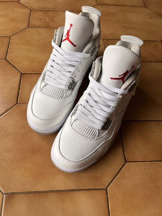 Jordan 4 White Cement