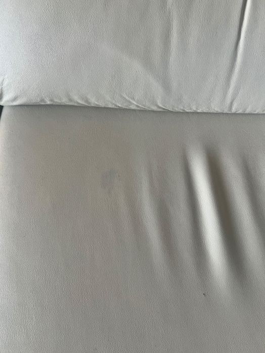 Sofa usada - 198cm - couro - muito confortável - encosto inclinável