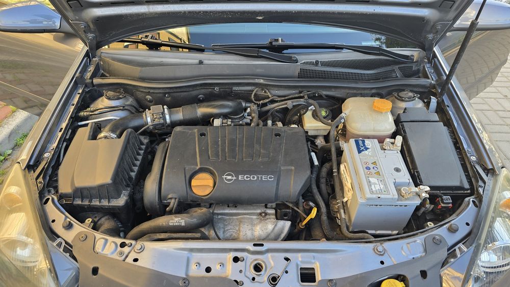 Opel Astra H 2004 року 1,8 автомат
