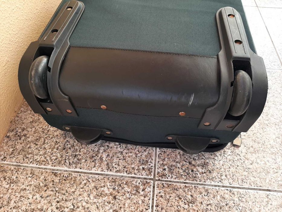 Mala de Viagem Jameson Usada – Merchandise Oficial