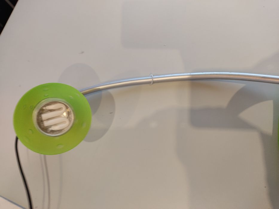 Candeeiro de secretária, como novo, com a respectiva lâmpada