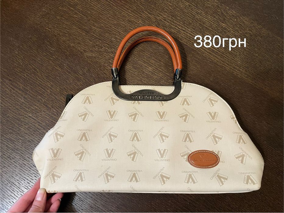 Жіночі сумки,через плече.Сумка-кросбоді.Лакова сумка.Valentino.