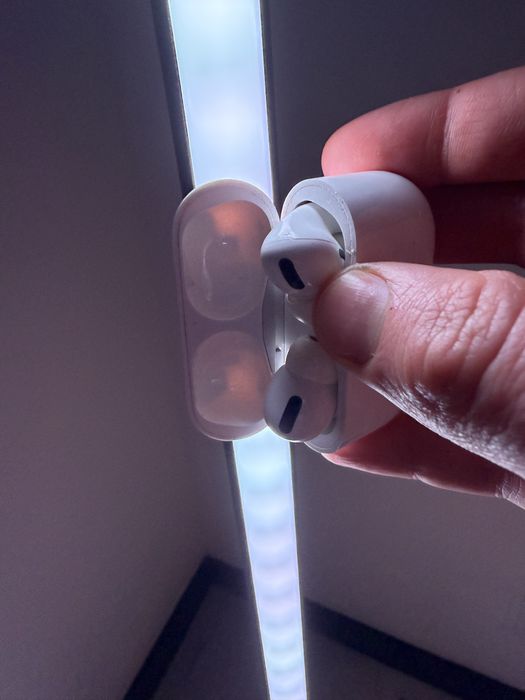 Aipropds pro ОРИГІНАЛ а2190