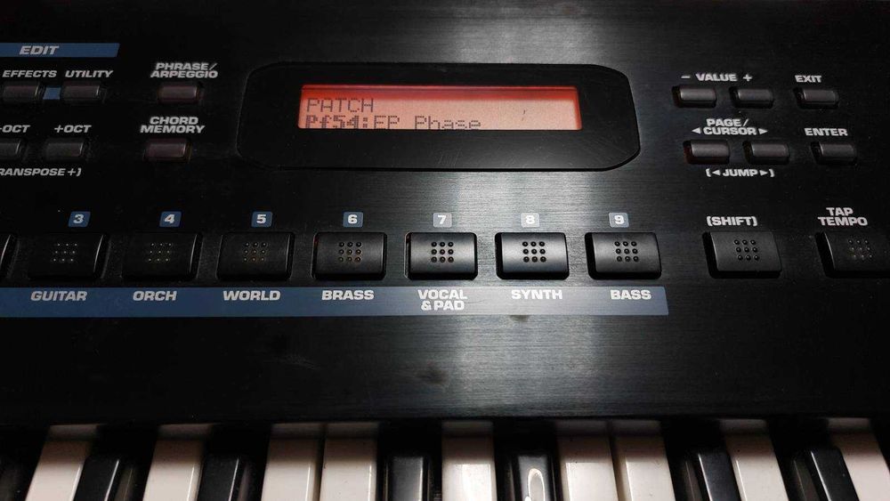 Syntezator Roland JUNO-D + twardy case stan dobry