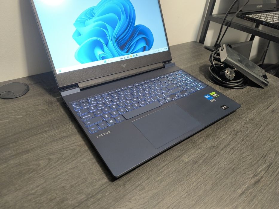 HP i5 5050RTX 16 Ram 512GB 3x Sem Juros
