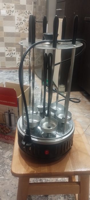 Електрошашличниця на 6 шампурів