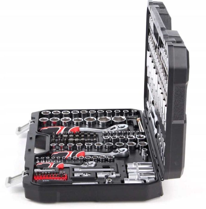 Набор инструментов YATO YT-38931 173 ел с трещоткой YATO