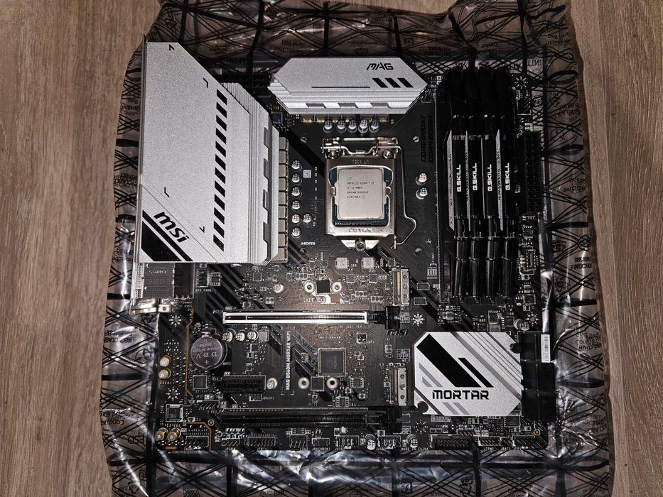 MSI B560 Mortar WiFi + Intel i7 11700KF + 32 GB RAM DDR4 3200 MHz