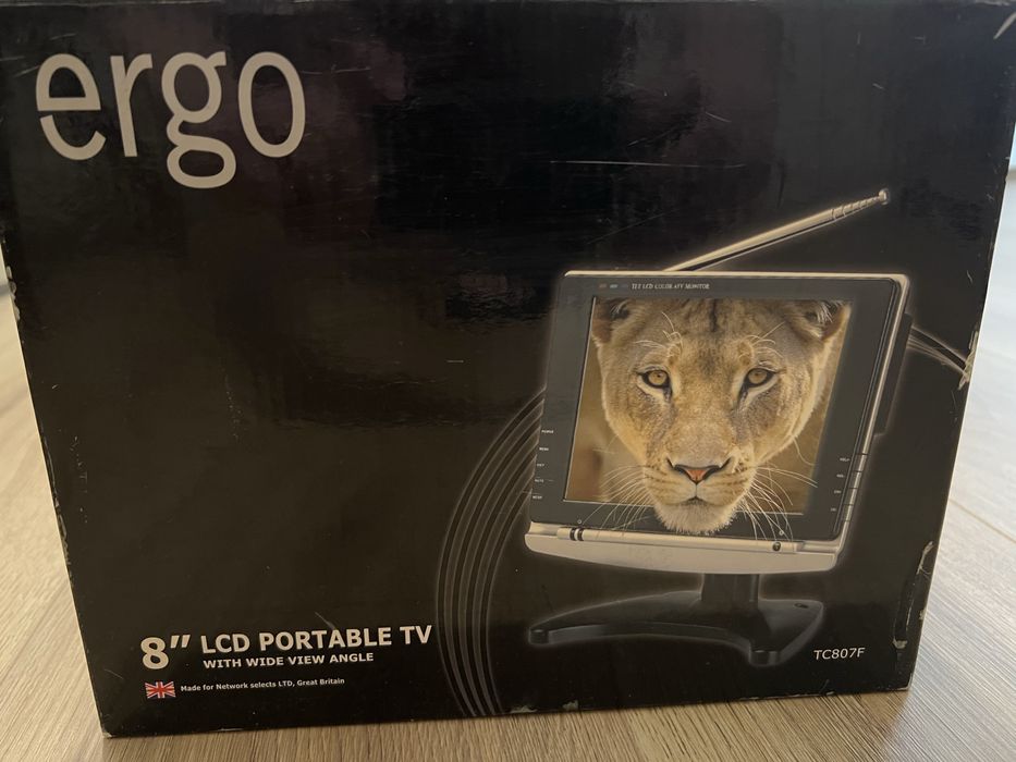 Портативний телевізор Ergo на 8 дюймів