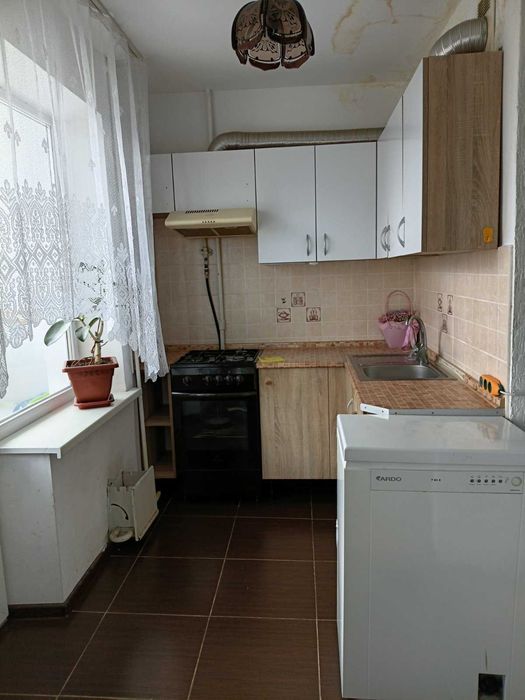 Котельникова, 1-к отличная квартира, метро Житомирская