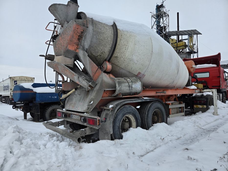Напівпричіп бетонозмішувач Muller  - Mitteltal