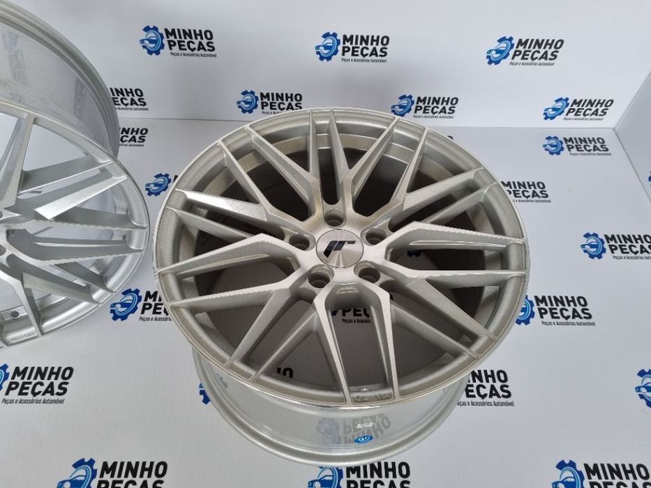 Jantes Japan Racing (JR28) em 18 Silver (5x120)