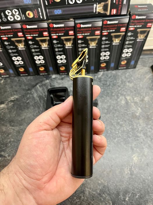 Тример. Триммер. Машинка для стрижки. Корпус металевий. Акумуляторна.