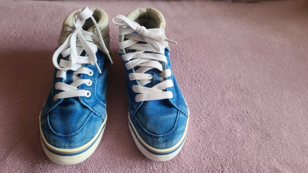 Кеди дитячі AGAXY блакитні високі р. 35-36 устілка 23 см модно стильно