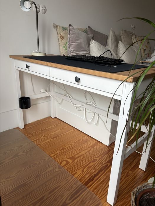 Secretária madeira HEMNES