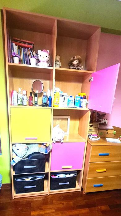 Excelente Estante em Faia