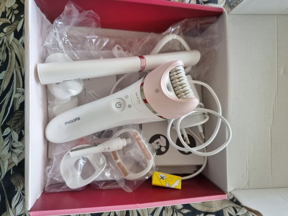 Depiladora Philips + Aparador + Acessórios