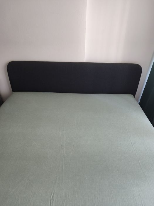 Cama de casal com colchão incluído
