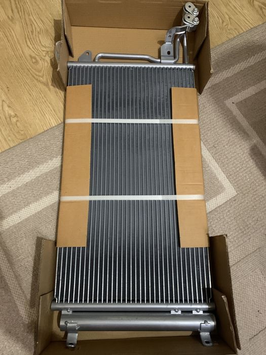 Новий радіатор кондиционера
