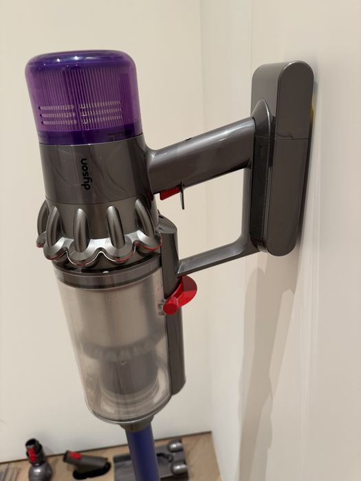 Dyson V11 Absolute