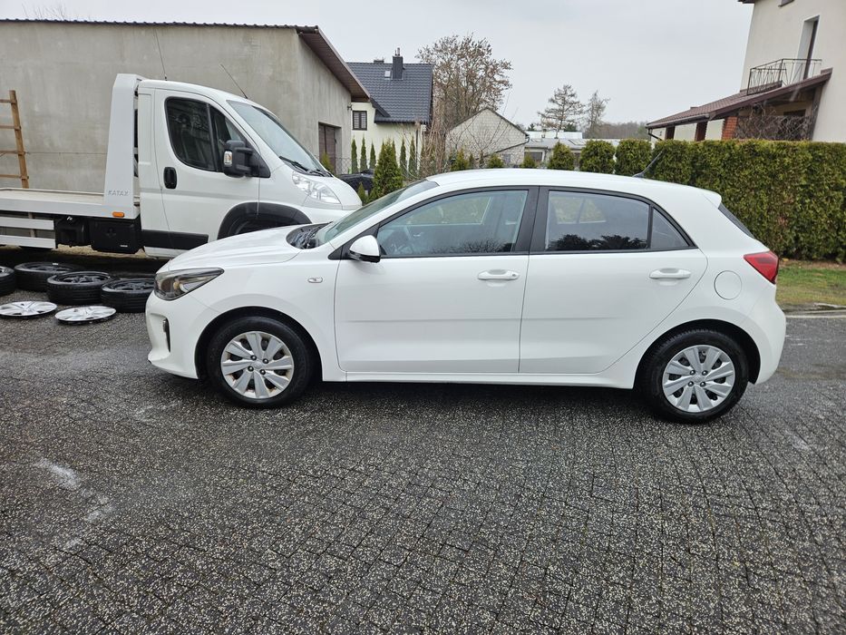 Kia  Rio  1.2b 16v