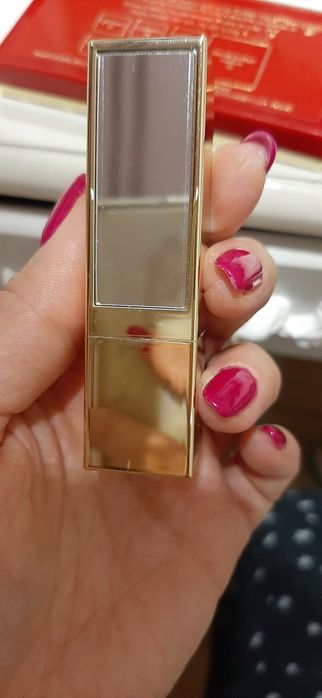 Pomadka Estee Lauder