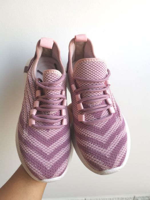 Sapatos biqueira aço 35,5 - Novos!