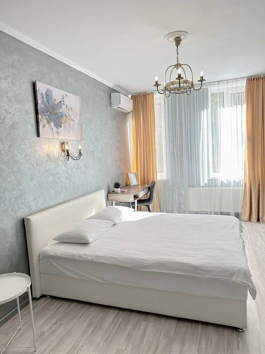 Оренда 2-кімнатної квартири подобово в ЖК Комфорт Таун