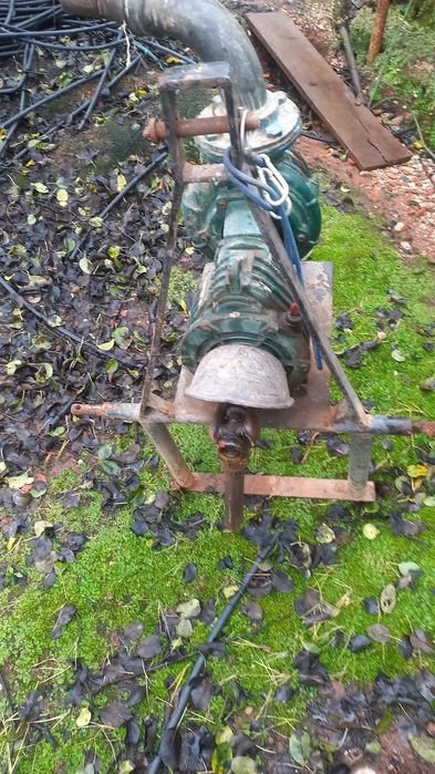 Bomba de água para trator