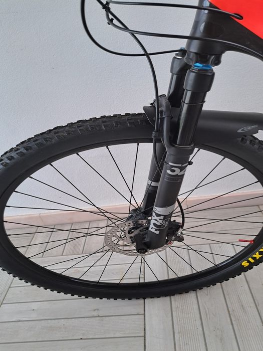 Cube Reaction Carbono