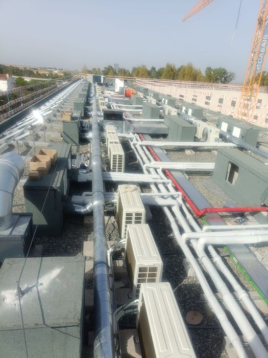 Técnico de ar condicionado quente e frio