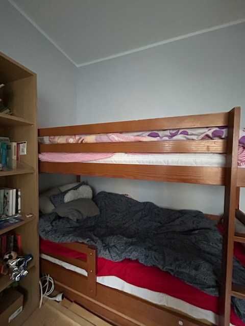 Podwójne  łóżko  dlugość 2 m