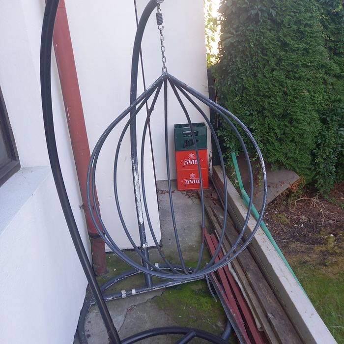 Kosz ogrodowy wiszący z poduchą